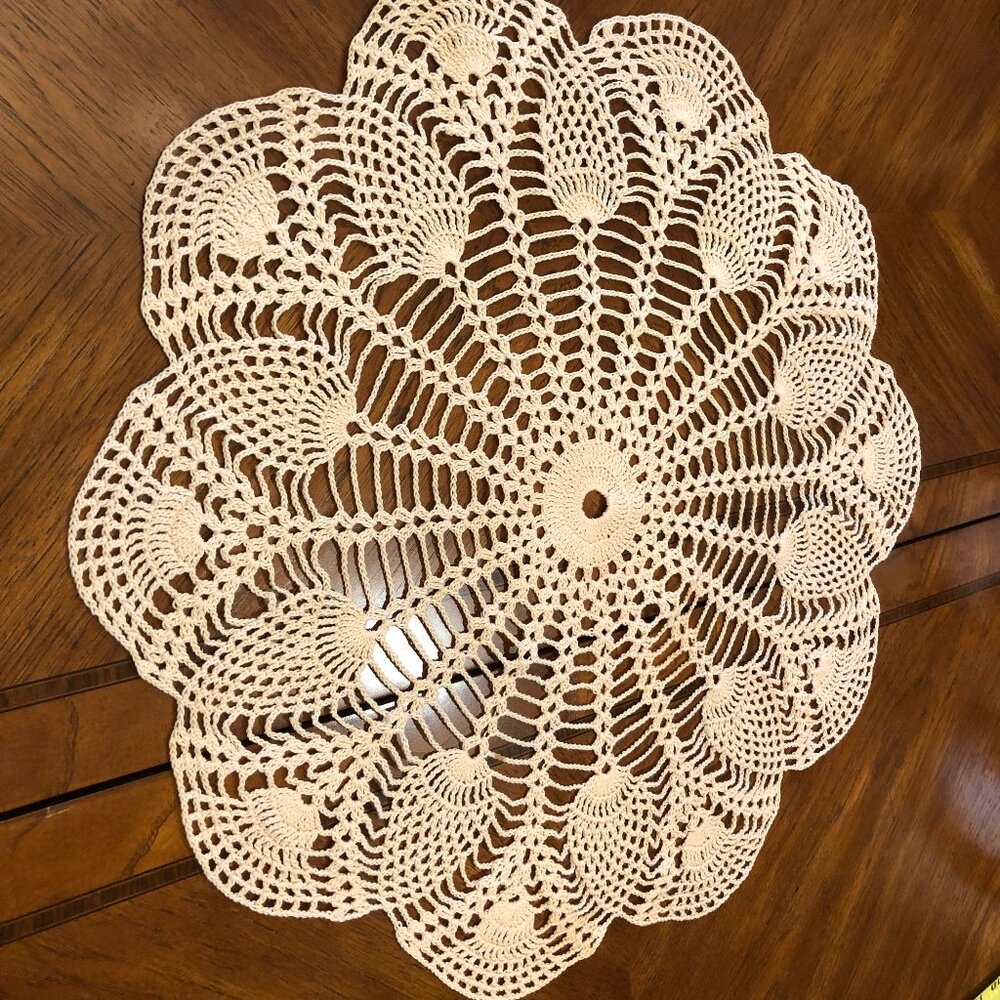 Light salmon vintage lace hand crochet cotton doily 22"